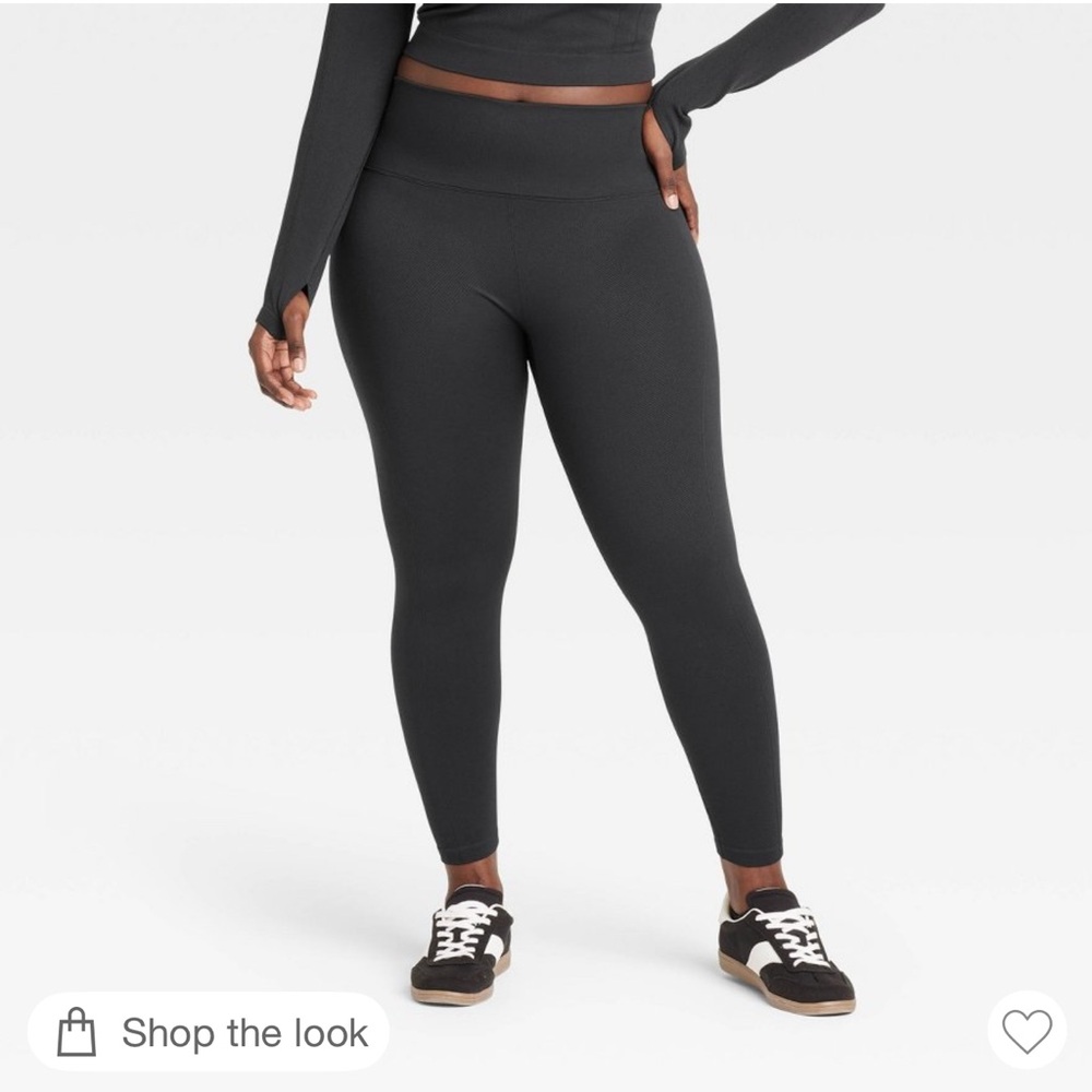 BRAND NEW - All In Motion 7/8 Leggings -Large